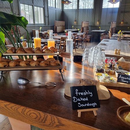 The Ridings At Theobalds Park Hotel Goff's Oak Екстериор снимка