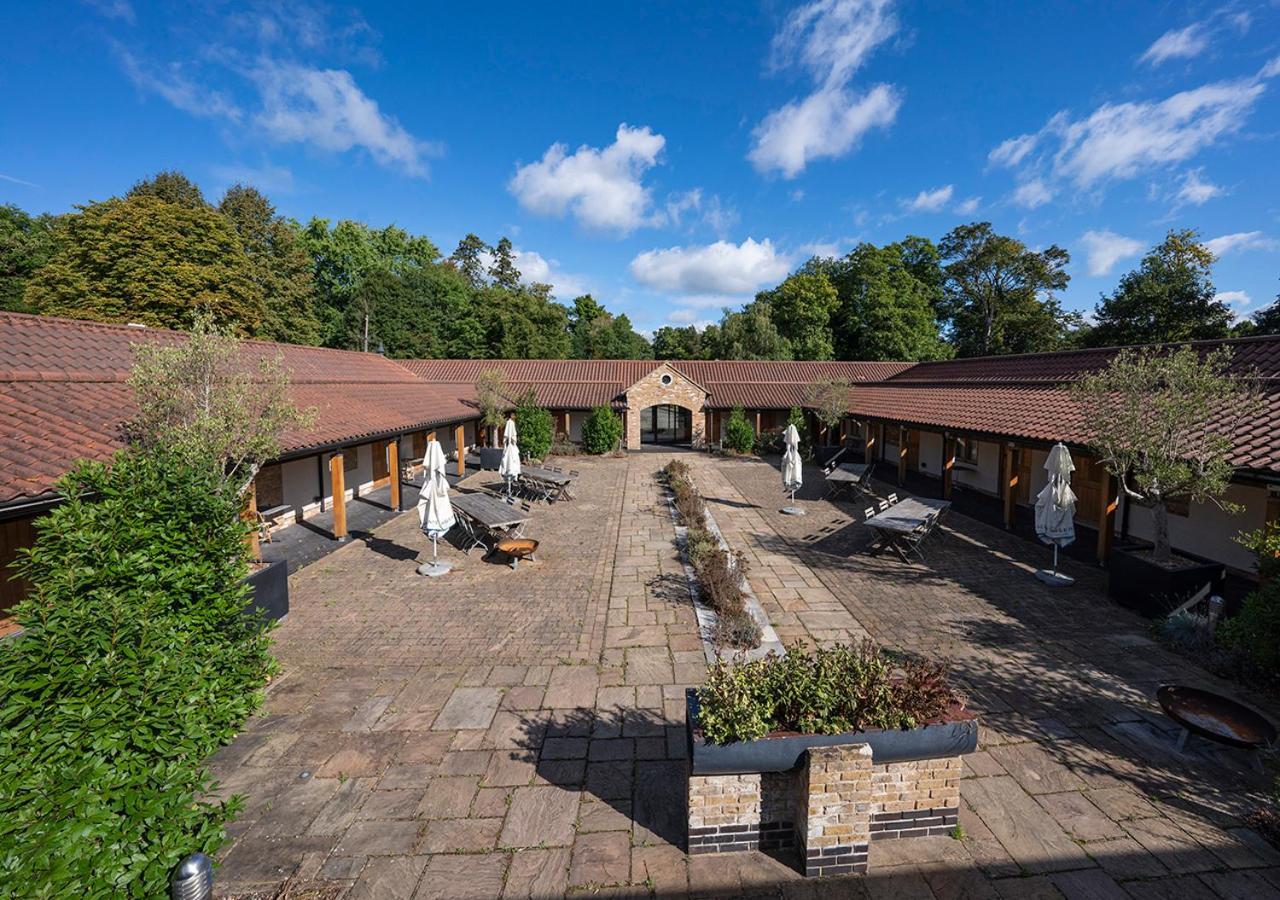 The Ridings At Theobalds Park Hotel Goff's Oak Екстериор снимка